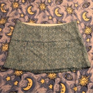 Y2K Abercrombie mini skirt!